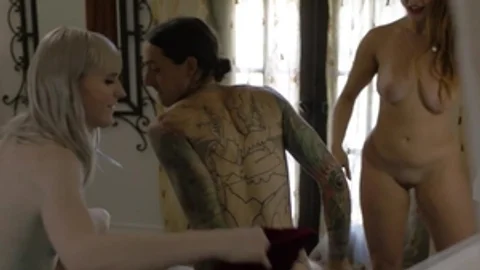 Transsensual: European Skylar Snow & Ruckus handjob scene